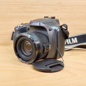Fujifilm Finepix SL280 14MP Digital Camera, 28X Optical Zoom Lens